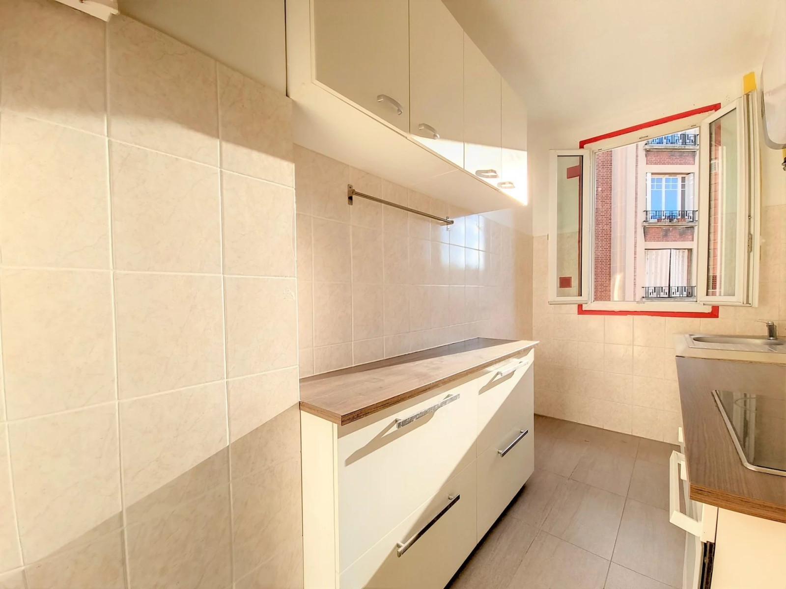 
                                                Location
                                                 2 pièces de 39,30 m² en parfait état