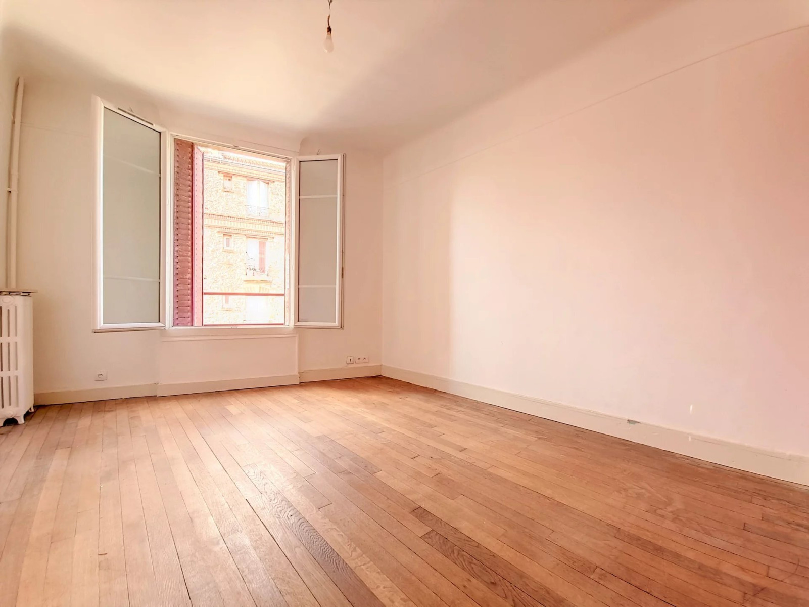 
                                                Location
                                                 2 pièces de 39,30 m² en parfait état