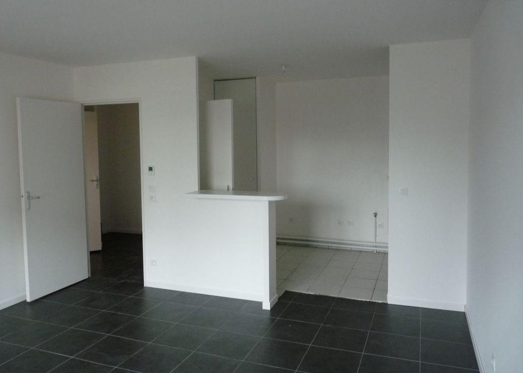 
                                                Location
                                                 2 Pièces de 48 m² dans petite résidence récente