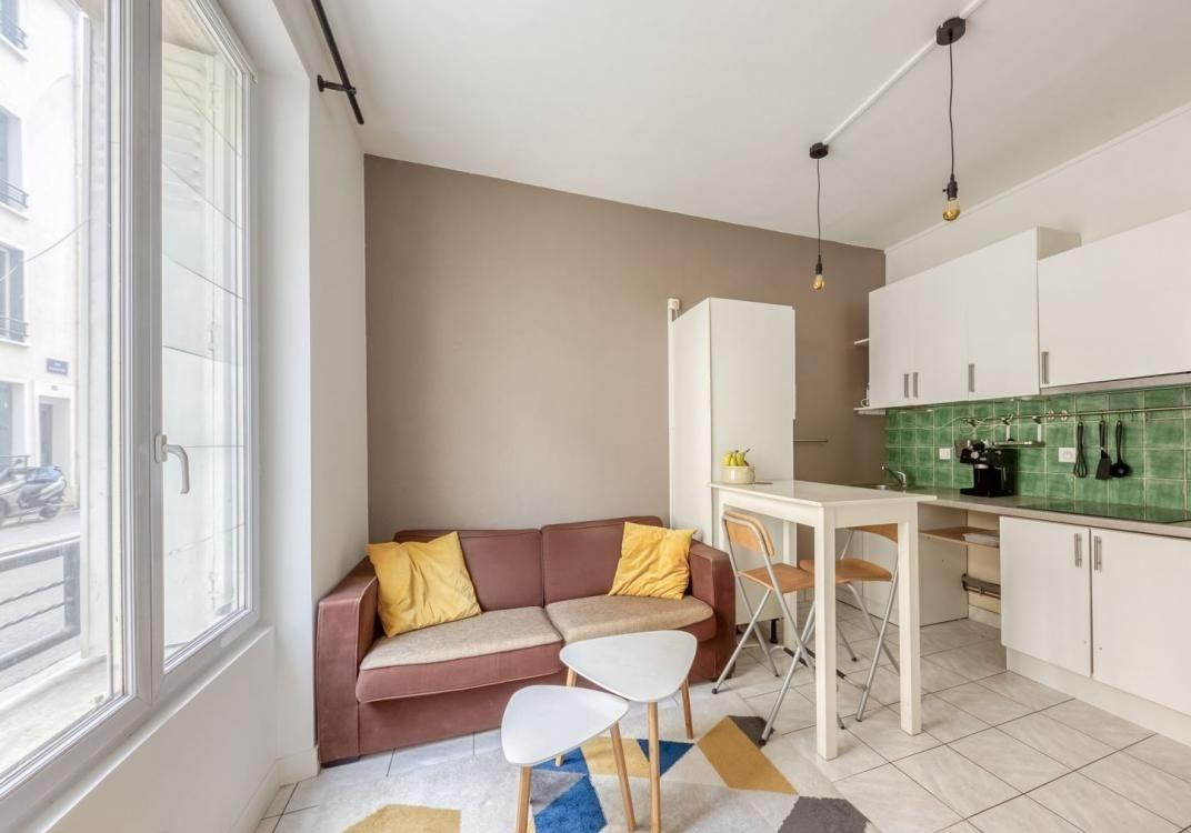 
                                                Location
                                                 2 pièces de charme coeur du 11ème arrondissement
