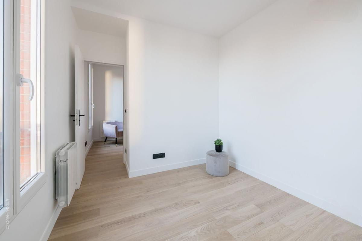 
                                                Location
                                                 2 pièces haut de gamme à Toulouse