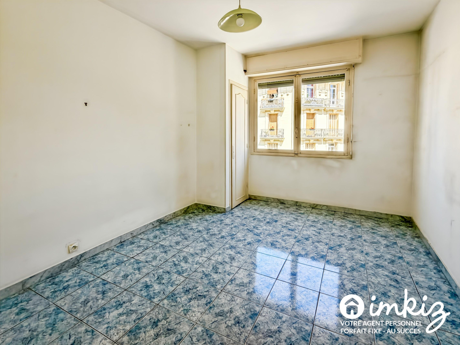 
                                                Vente
                                                 2 PIÈCES LUMINEUX AVEC BALCON FILANT
