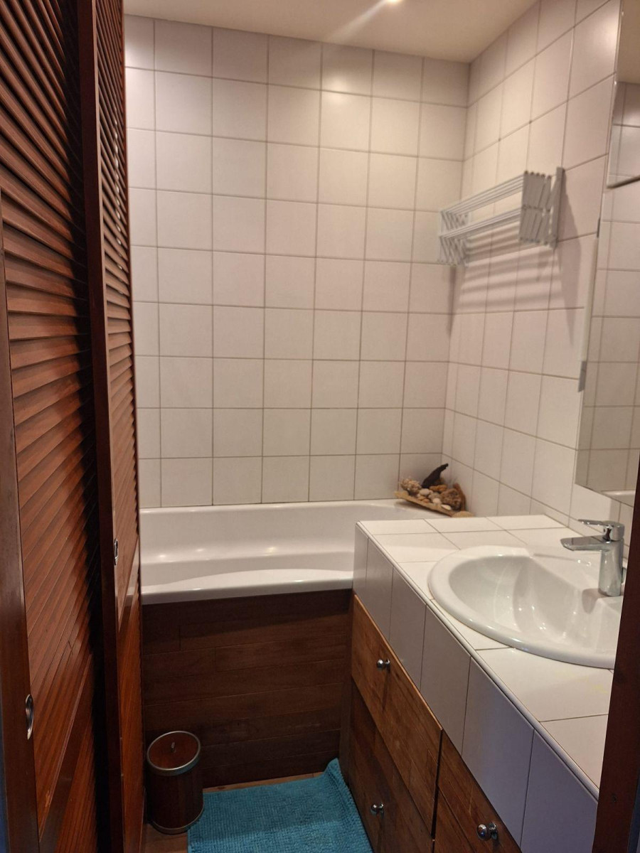 
                                                Location
                                                 2 pièces lumineux avec balcon, vue sur Sacré-Cœur