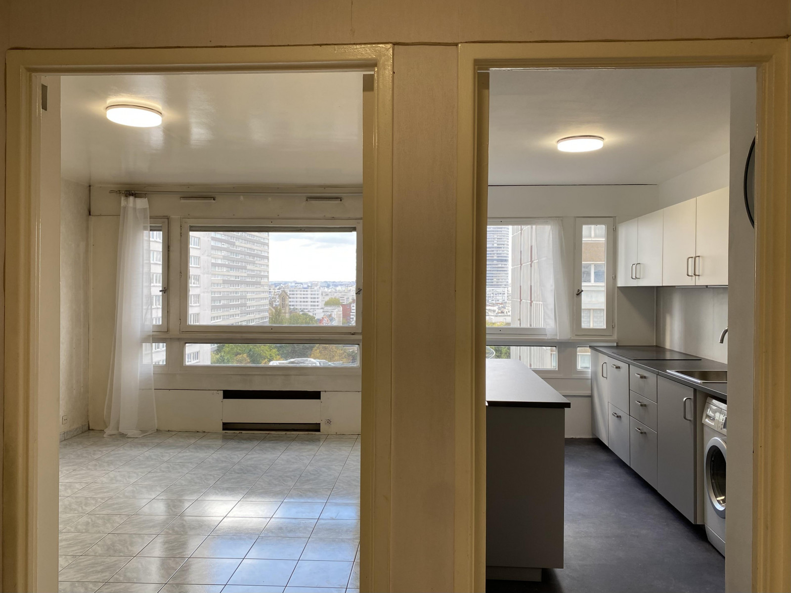 
                                                Vente
                                                 2 pièces lumineux, vue dégagée