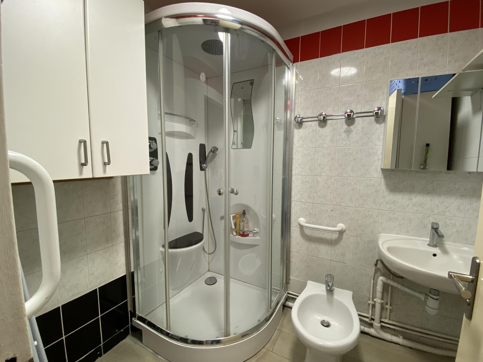 
                                                Vente
                                                 2 pièces lumineux, vue dégagée