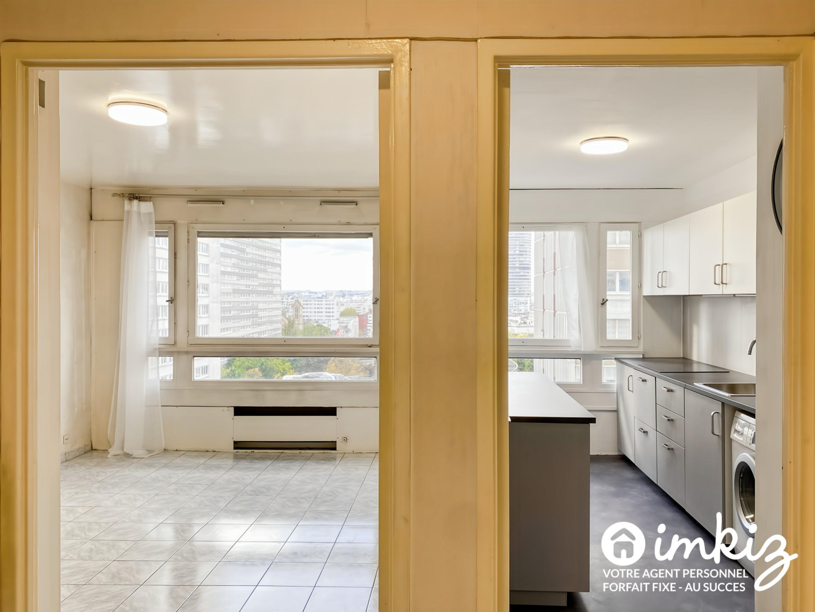 
                                                Vente
                                                 2 pièces lumineux, vue dégagée