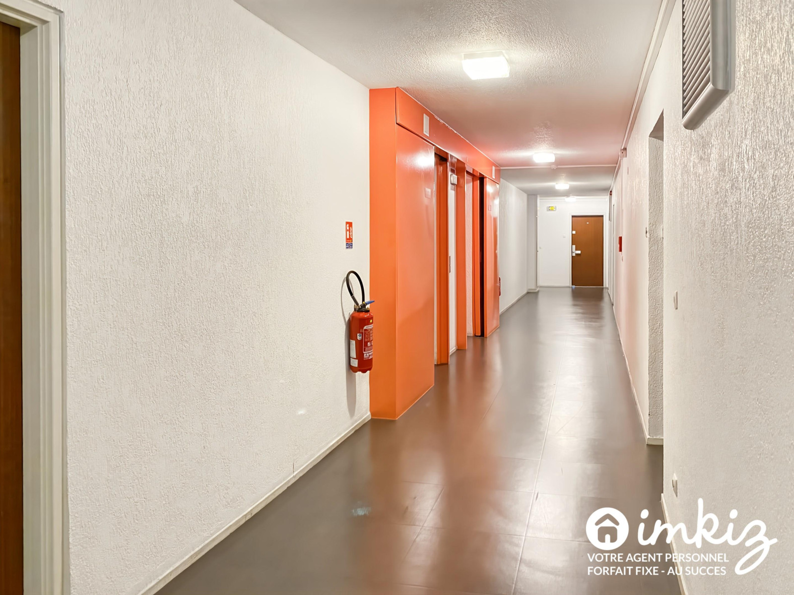 
                                                Vente
                                                 2 pièces lumineux, vue dégagée