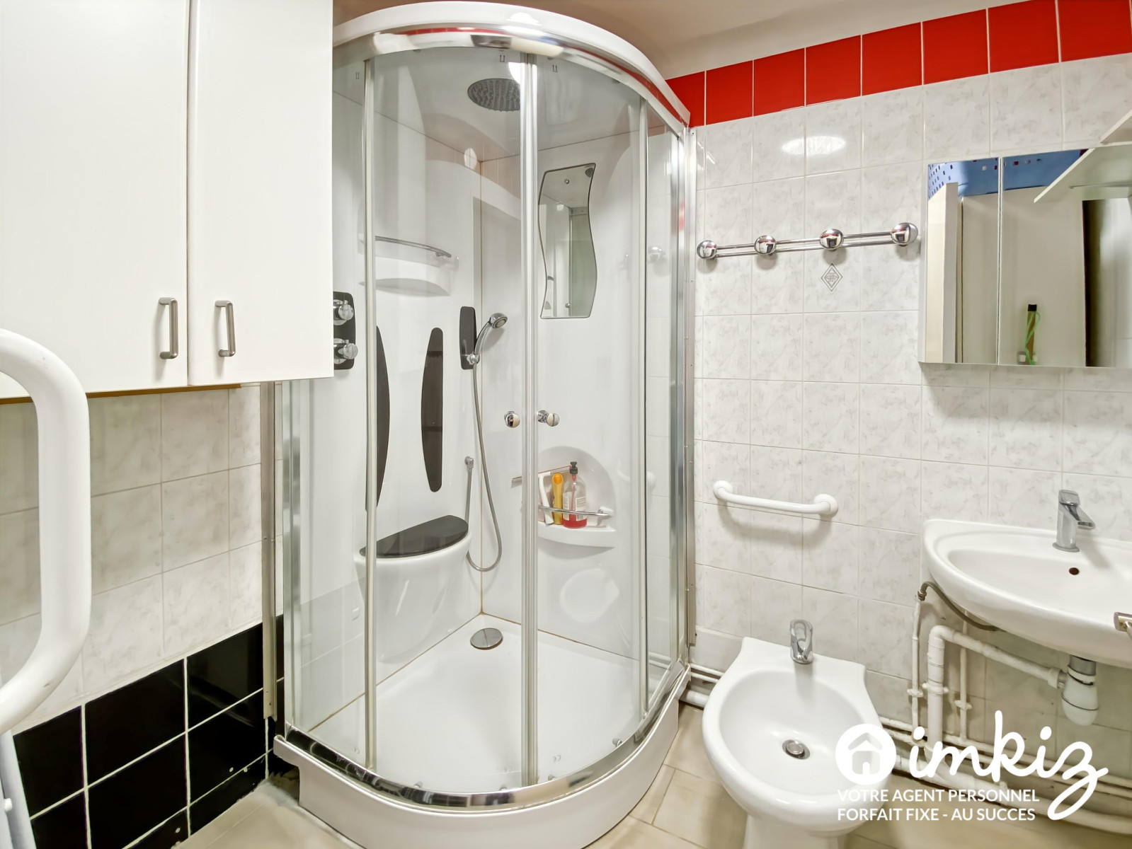 
                                                Vente
                                                 2 pièces lumineux, vue dégagée