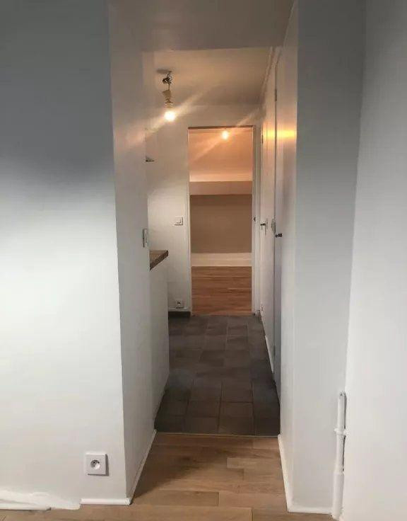 
                                                Location
                                                 2 pièces mansardé Paris 12ème