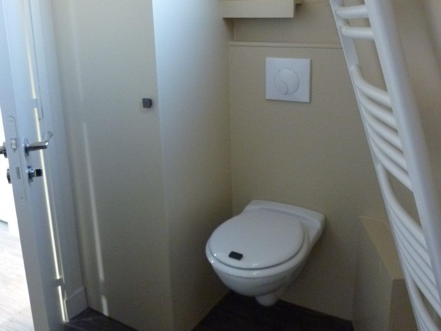 
                                                Location
                                                 2 pièces meublé, 40m², calme et lumineux