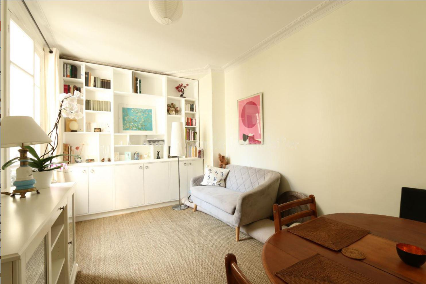 
                                                Location
                                                 2 pièces meublé 42 m² très calme. Paris 7E 1.950 €