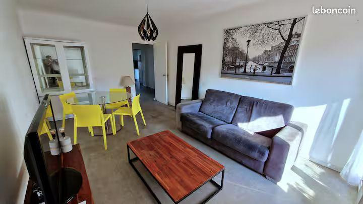 
                                                Location
                                                 2 Pièces Meublé · 50 m²2  · Saint-Raphaël