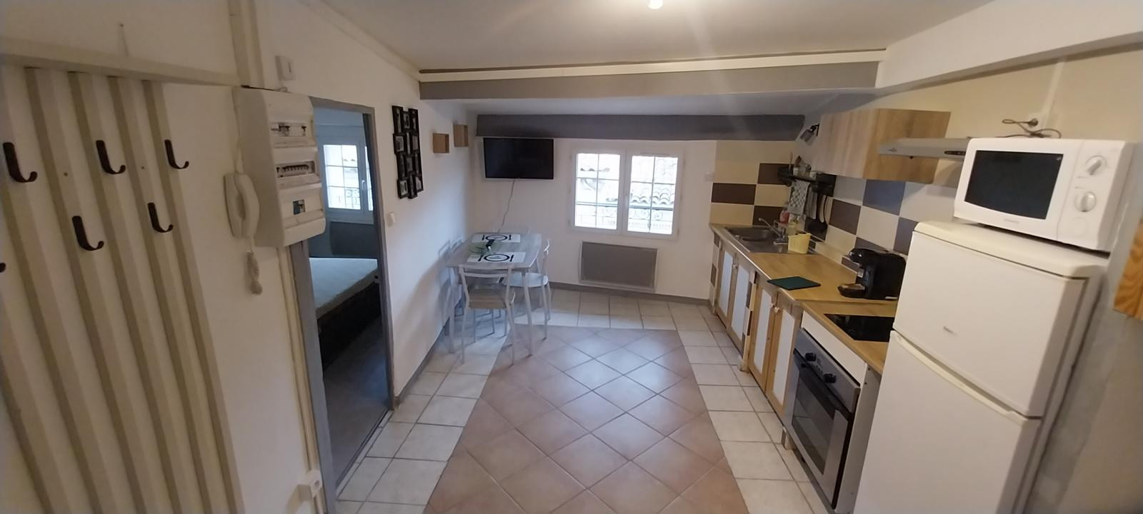 
                                                Location
                                                 2 Pièces meublé