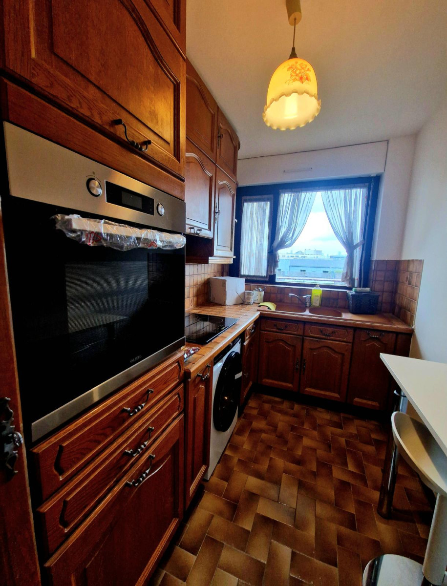 
                                                Location
                                                 2 PIÈCES MEUBLÉ - BOULOGNE NORD - VUE DÉGAGÉE