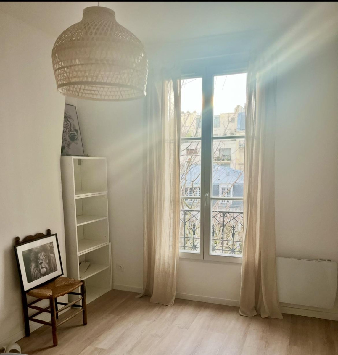 
                                                Location
                                                 2 pièces meublé refait à neuf - Bail civil