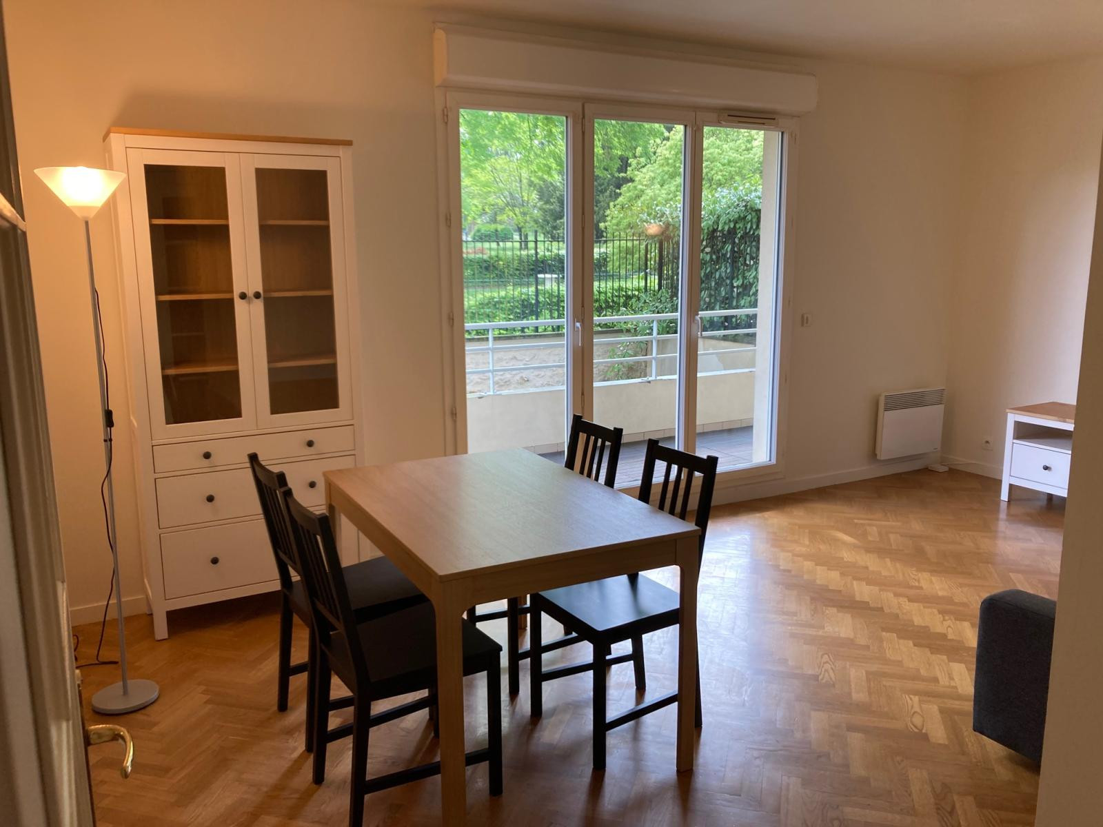 
                                                Location
                                                 2 pièces meublé, vue sur parc Henri Matisse