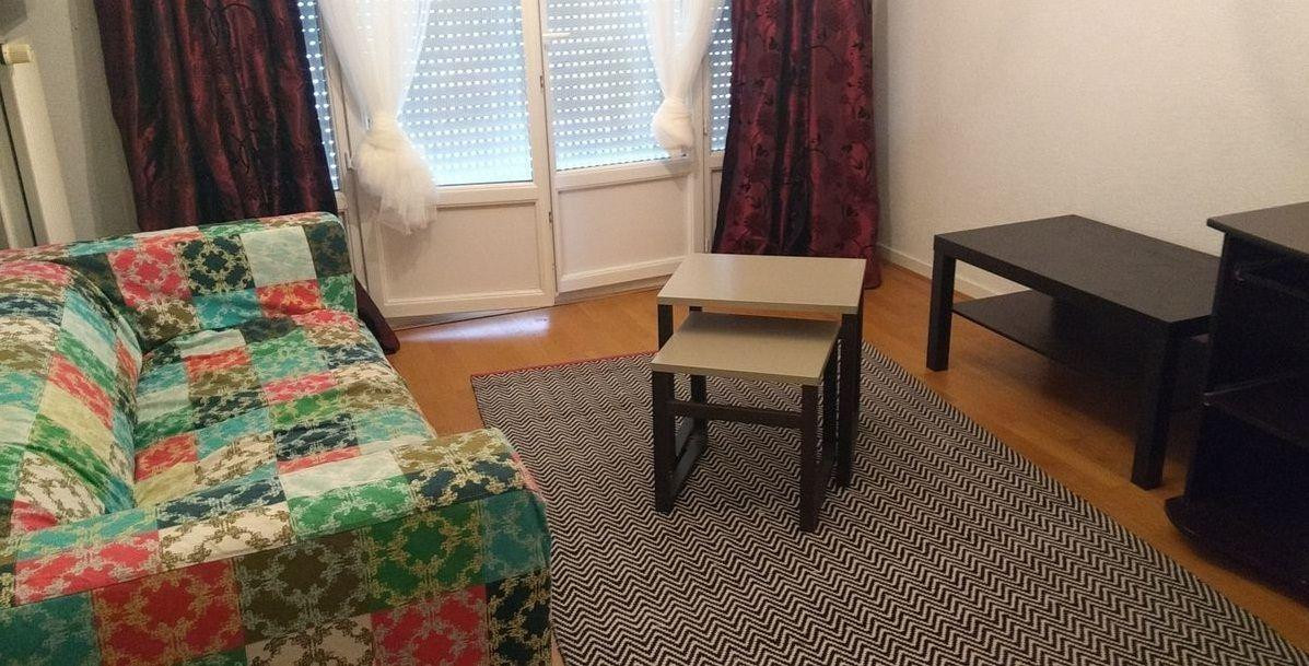 
                                                Location
                                                 2 pièces meublées avec goût, résidence sécurisée