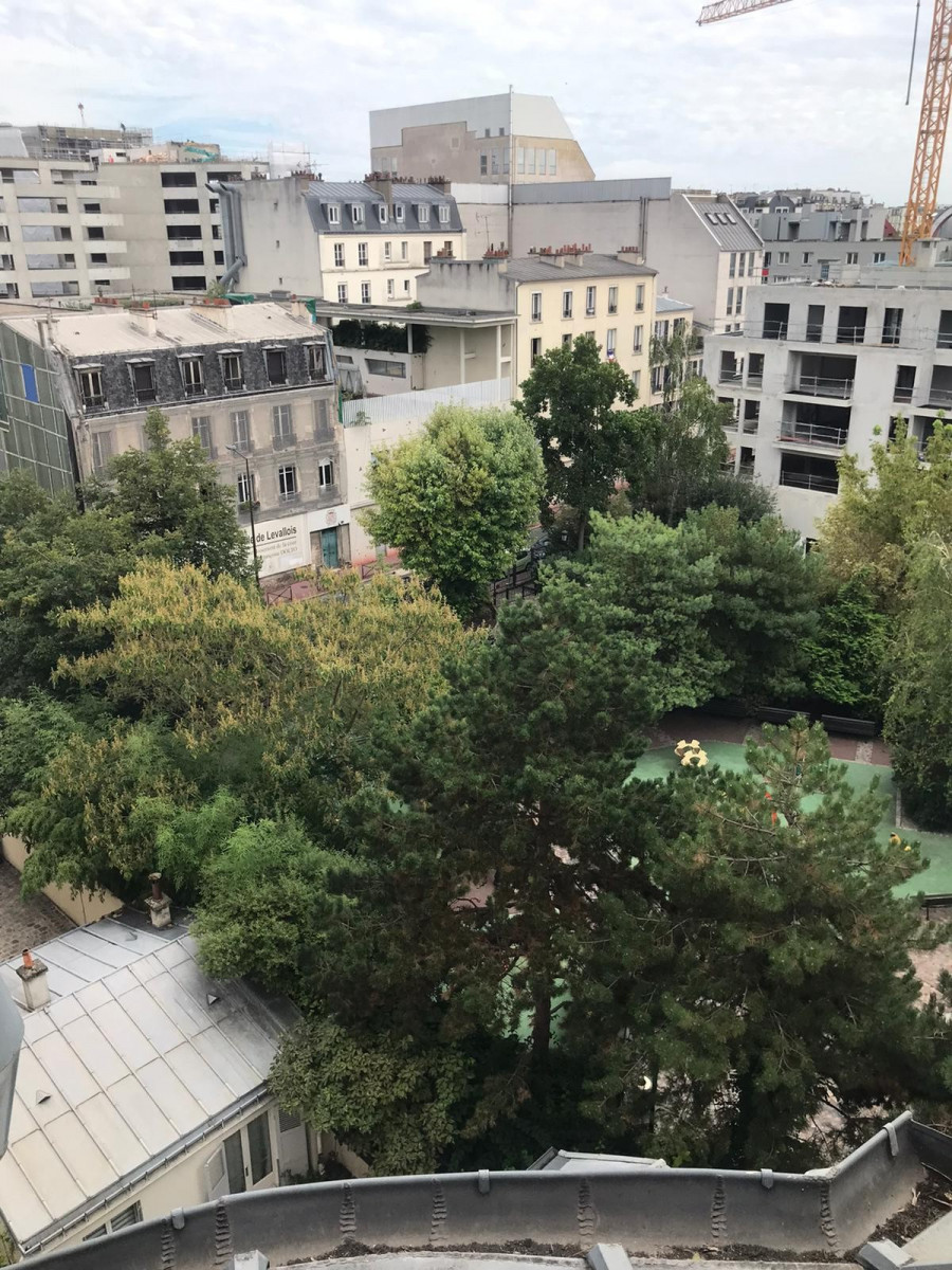 
                                                Location
                                                 2 pièces meublés