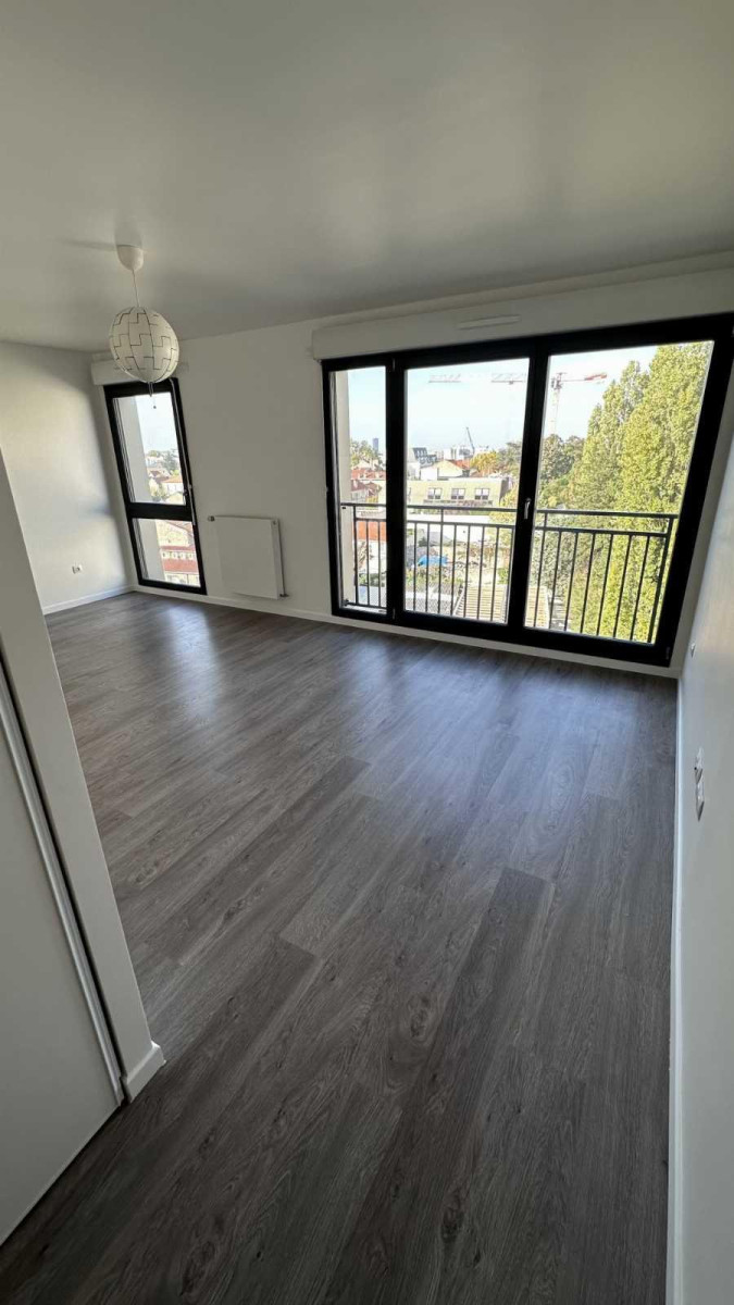 
                                                Location
                                                 2 pièces moderne sur les toits de Villejuif