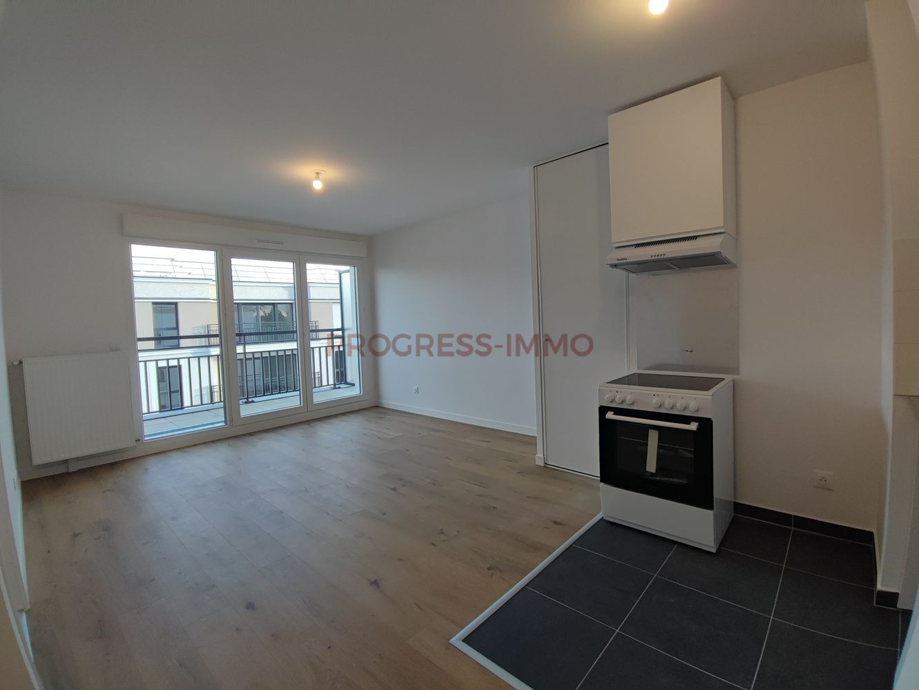 
                                                Location
                                                 2 pièces neuf avec balcon et parking