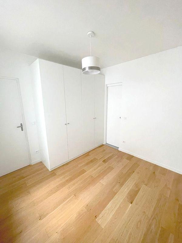 
                                                Location
                                                 2 pièces non-meublé à Levallois