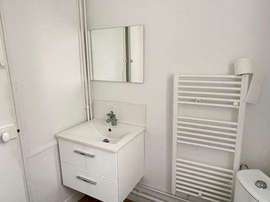 
                                                Location
                                                 2 pièces Paris 12ème