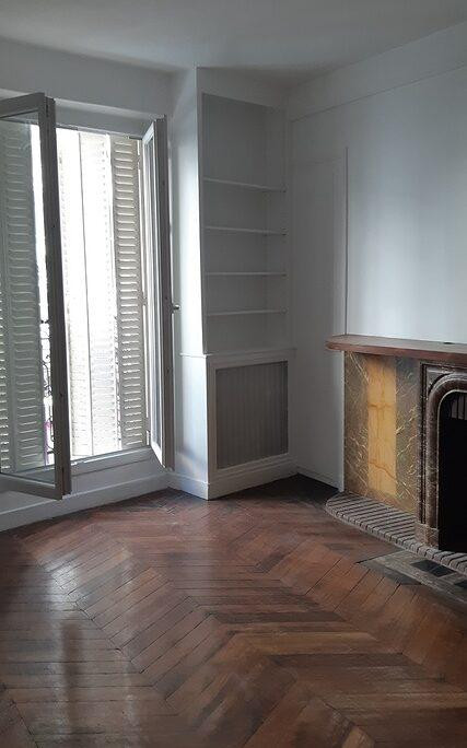 
                                                Location
                                                 2 pièces Paris 18ème