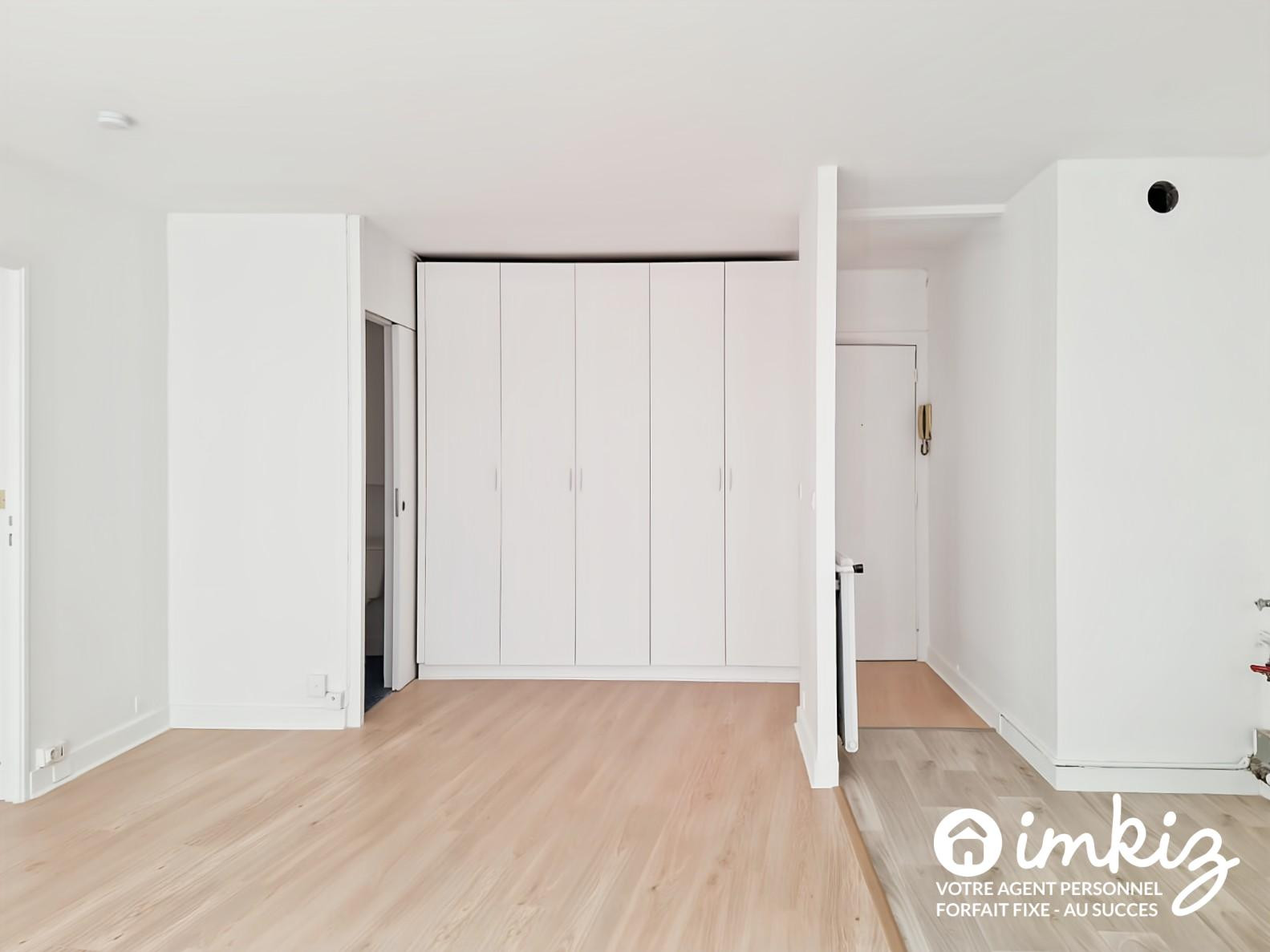 
                                                Vente
                                                 2 pièces Paris 19ème  40m² rénové en 2026