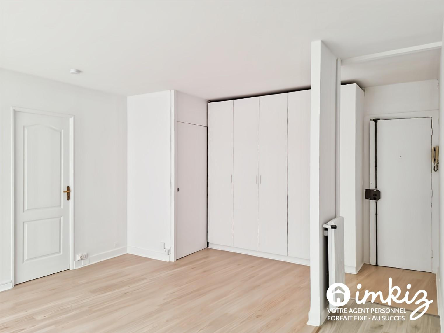 
                                                Vente
                                                 2 pièces Paris 19ème  40m² rénové en 2026