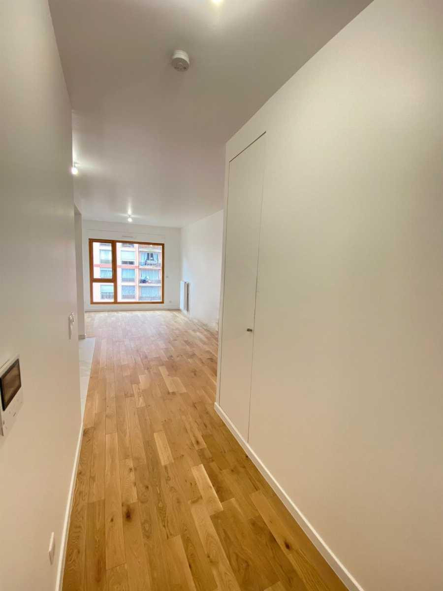 
                                                Location
                                                 2 pièces Paris 19ème
