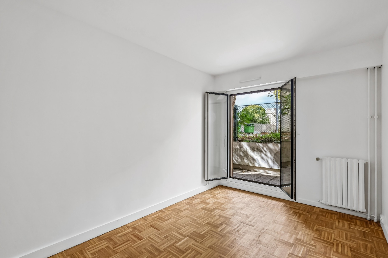 
                                                Vente
                                                 2 pièces - PARIS 20