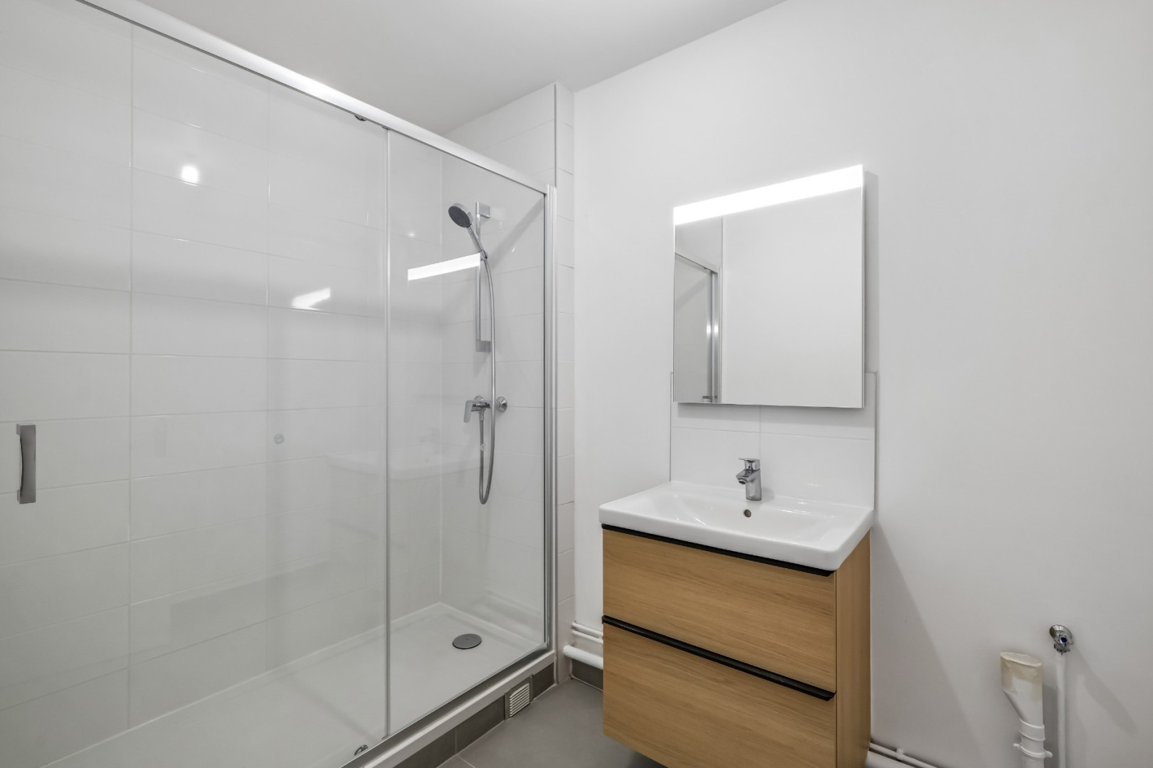 
                                                Vente
                                                 2 pièces - PARIS 20