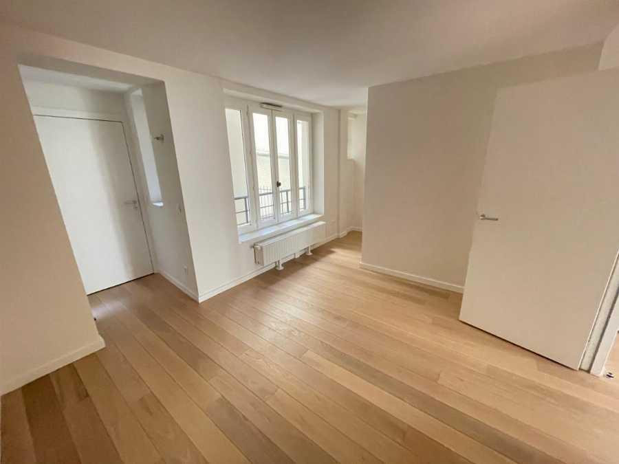 
                                                Location
                                                 2 pièces Paris 9 Grands Boulevards