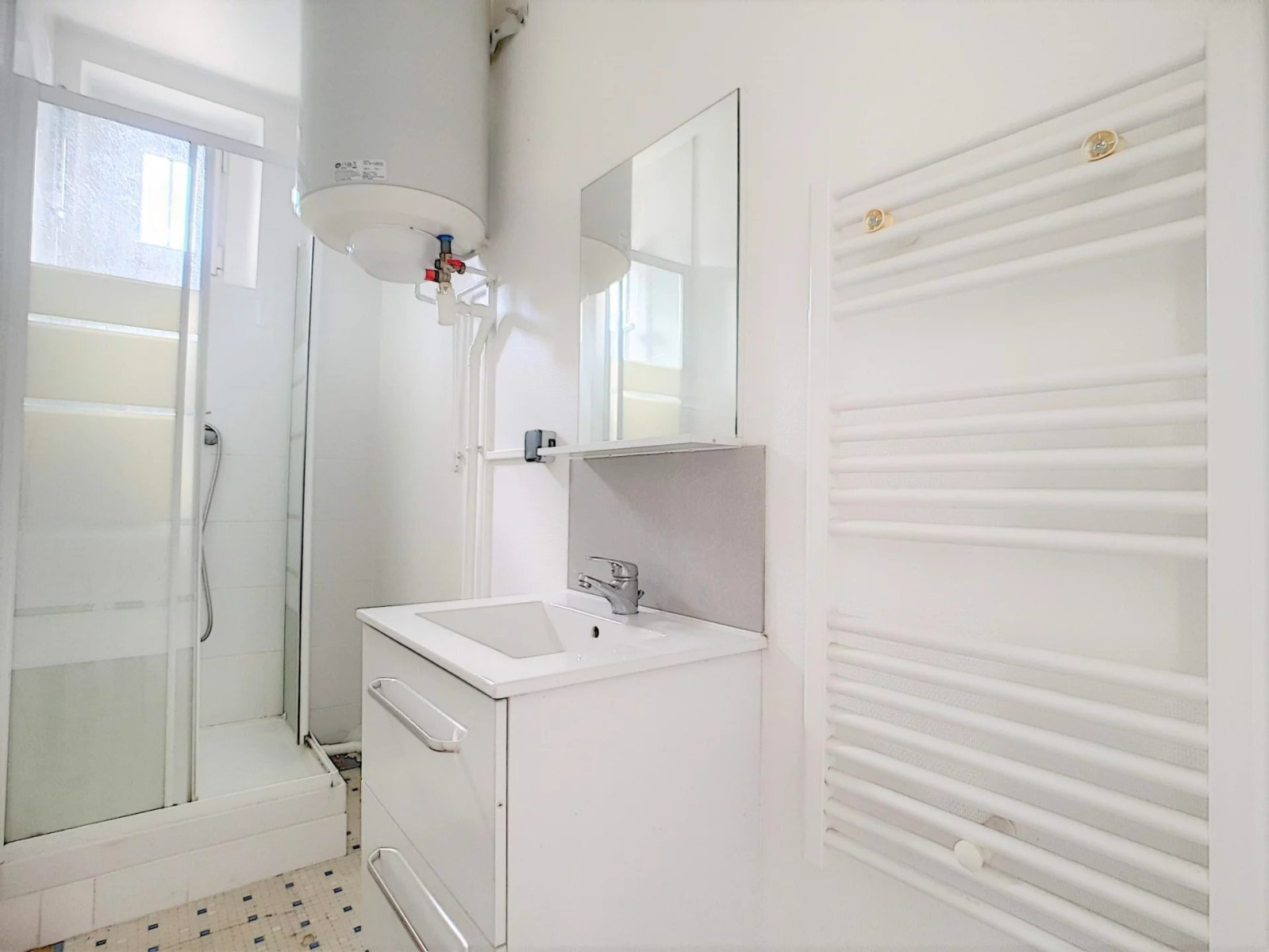 
                                                Location
                                                 2 pièces quartier Bac de 33,21m²