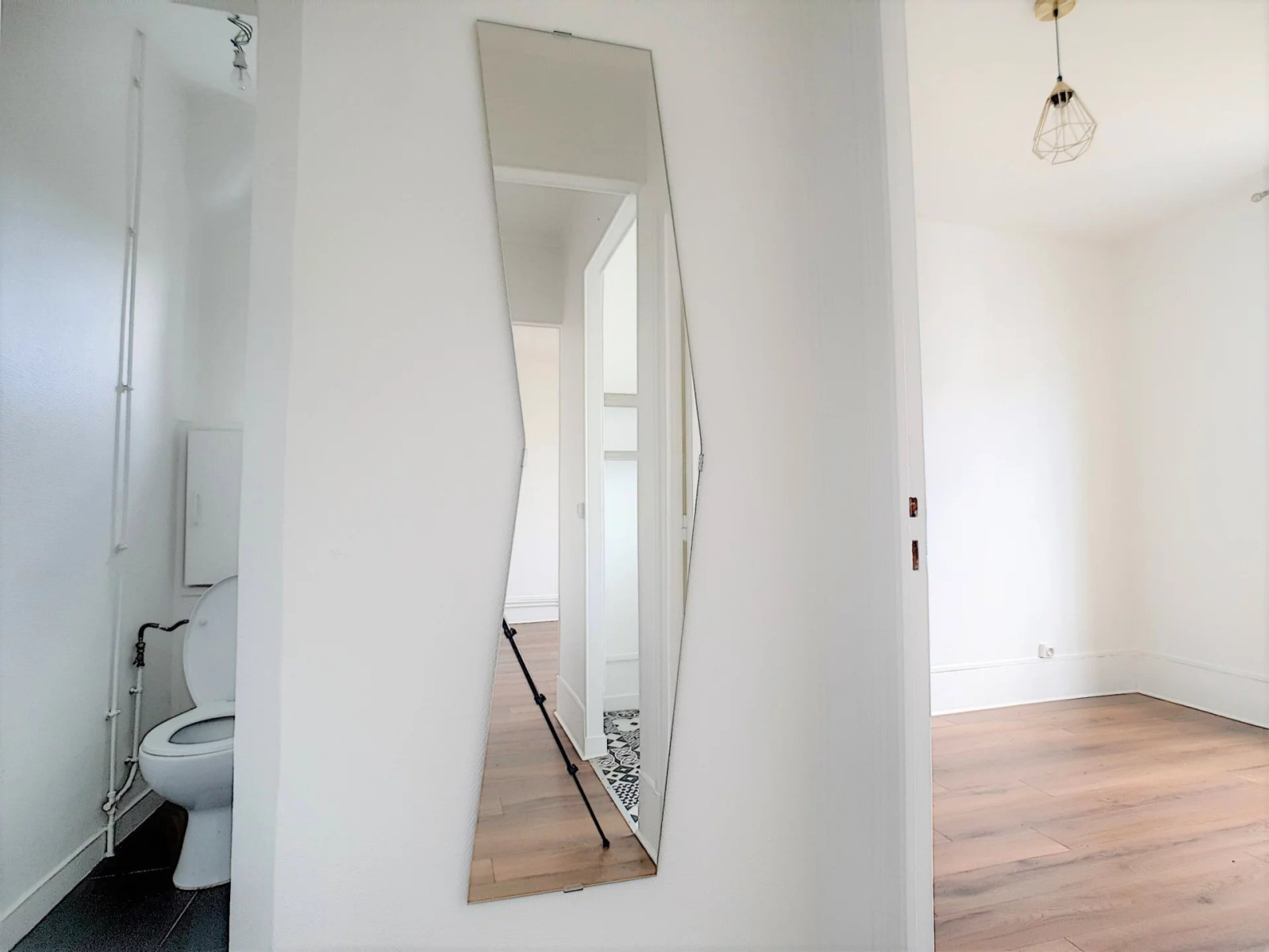 
                                                Location
                                                 2 pièces quartier Bac de 33,21m²