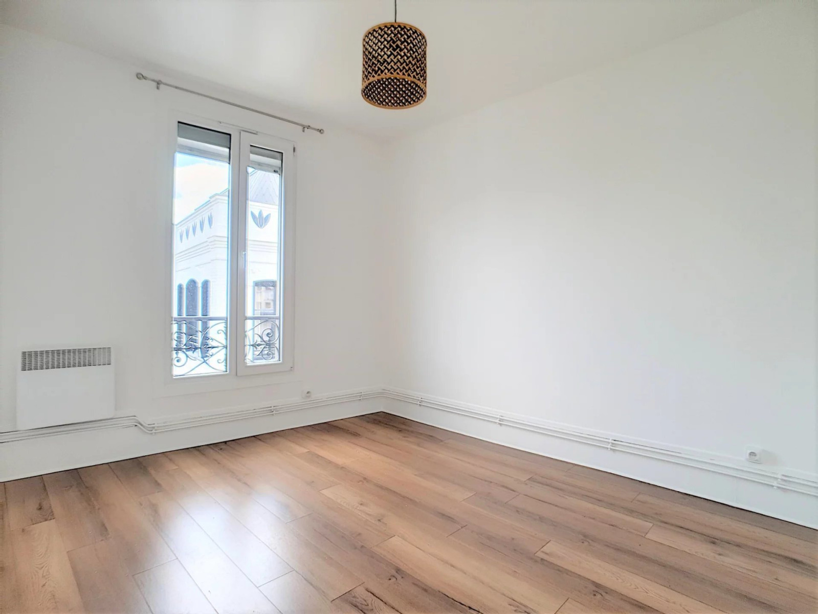 
                                                Location
                                                 2 pièces quartier Bac de 33,21m²