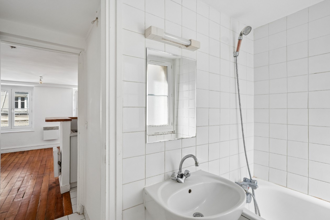 
                                                Vente
                                                 2 Pièces - Quartier Opéra - Paris 2ème