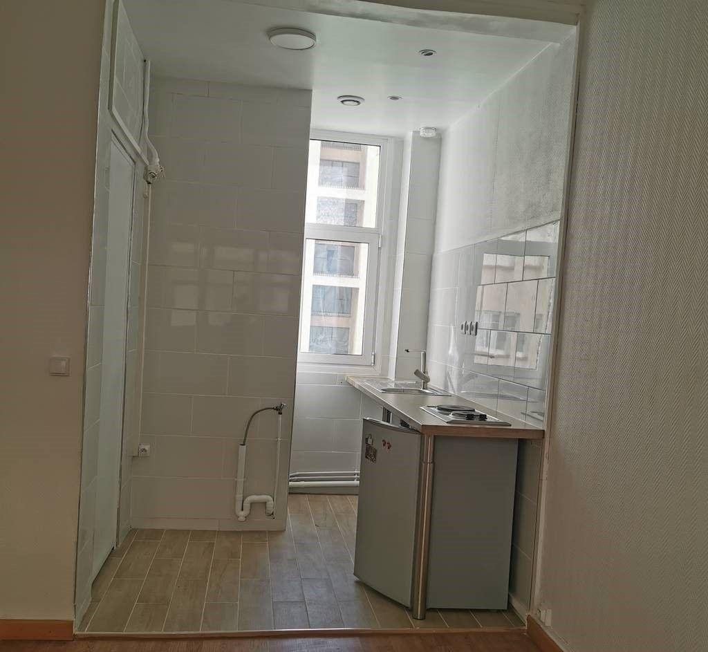 
                                                Location
                                                 2 pièces rénové Mairie de Montrouge