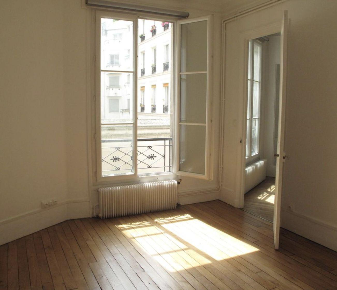 
                                                Location
                                                 2 pièces rue de Maubeuge Paris 9 Métro Cadet