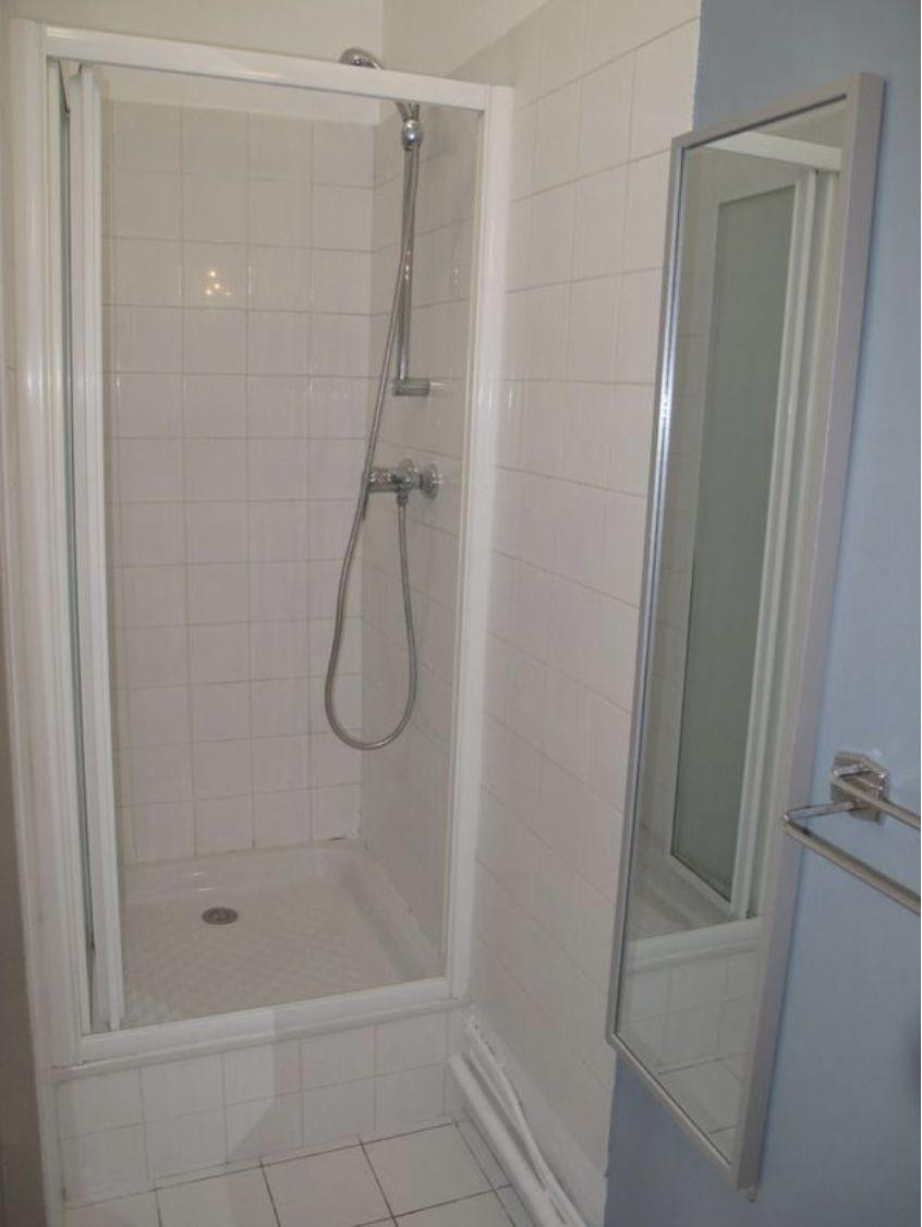 
                                                Location
                                                 2 pièces rue de Maubeuge Paris 9 Métro Cadet