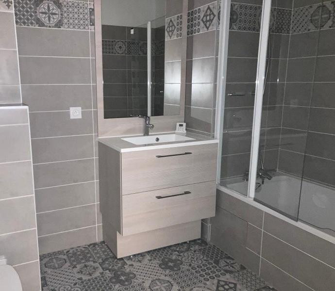 
                                                Location
                                                 2 pièces + terrasses à louer à Vanves