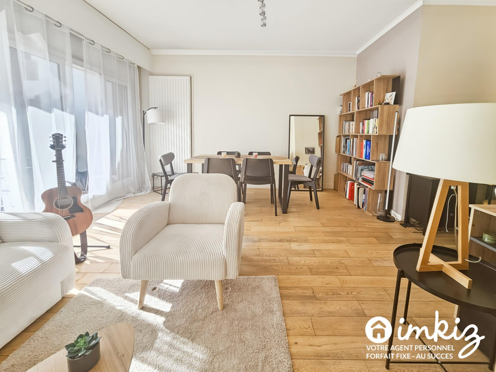 
                                                Vente
                                                 2 PIÈCES TRAVERSANT – TERRASSE & JARDINET –PARKING