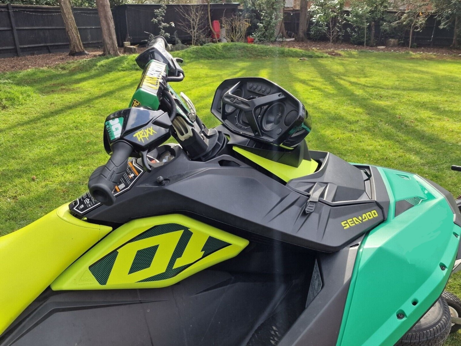 
                                                Jet ski - scooter des mers
                                                 2017 Seadoo Spark Trixx 3up 90 HP