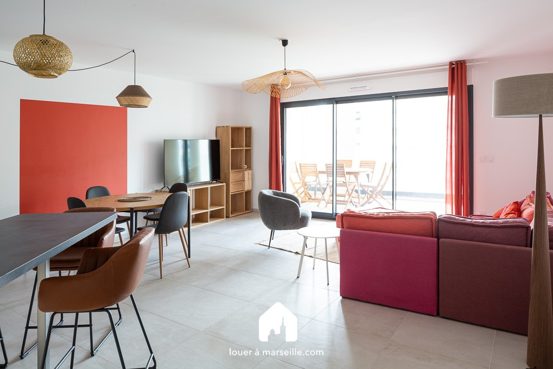 
                                                Location
                                                 205 Prado