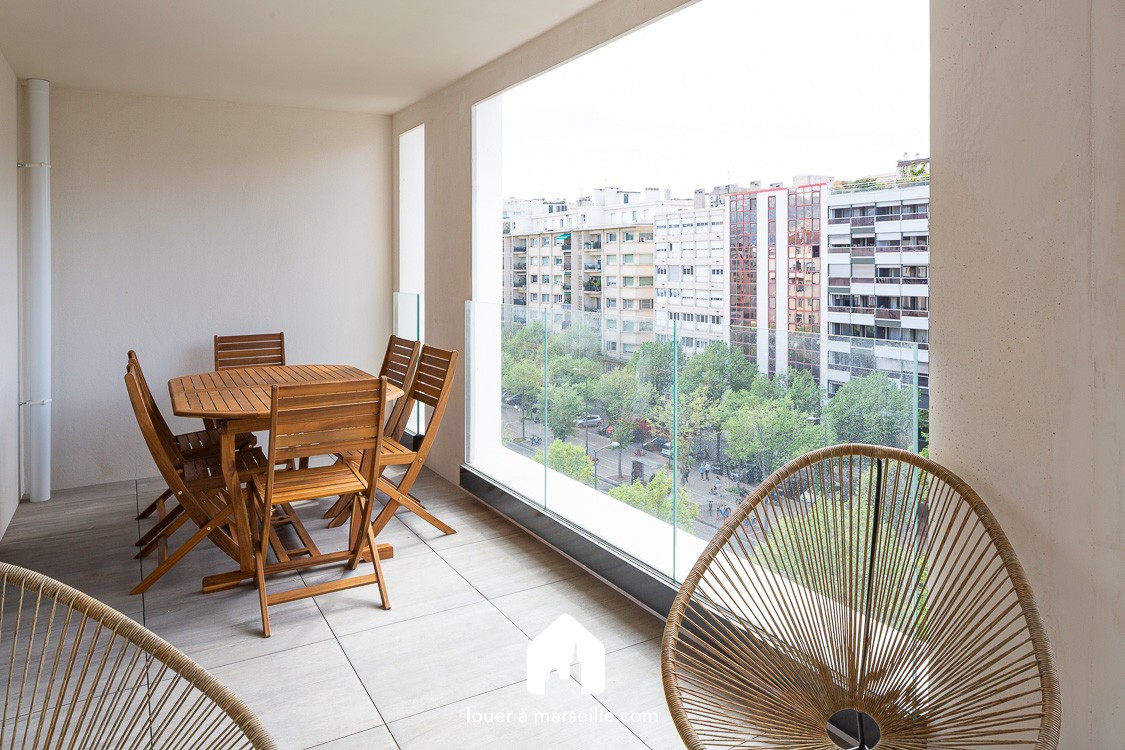 
                                                Location
                                                 205 Prado