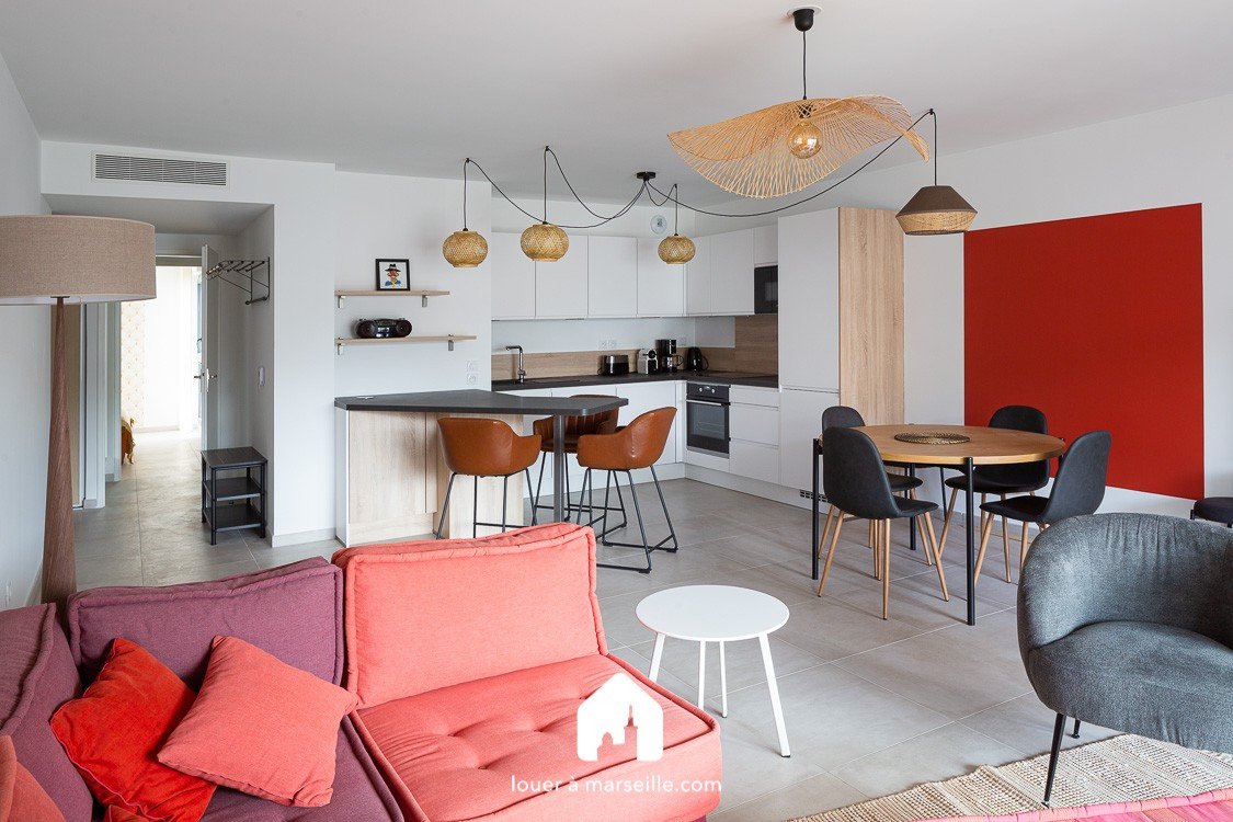 
                                                Location
                                                 205 Prado