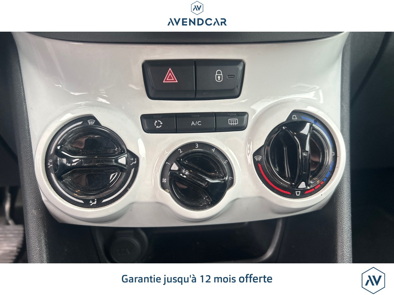 
                                                Voiture
                                                 208 GENERATION-I 1.0 PURETECH 70 LIKE