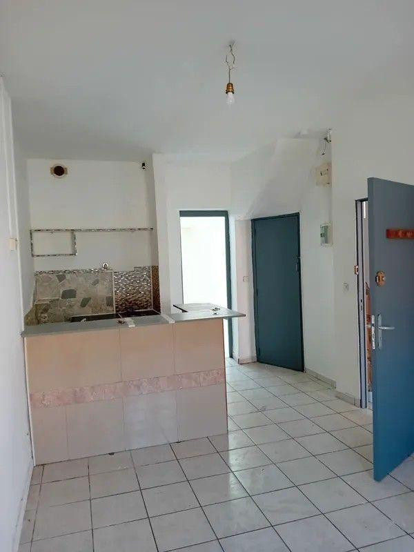 
                                                Location
                                                 2P 33m² rénové Rue Jules Barni