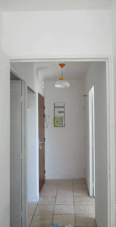 
                                                Location
                                                 2P 37m² calme et refait à neuf, avec balcon