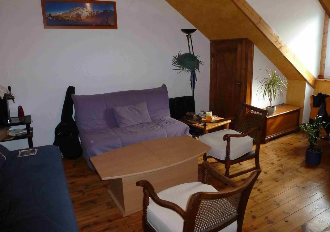 
                                                Location
                                                 2P 45m² meublé, calme et ensoleillé à l'estacade